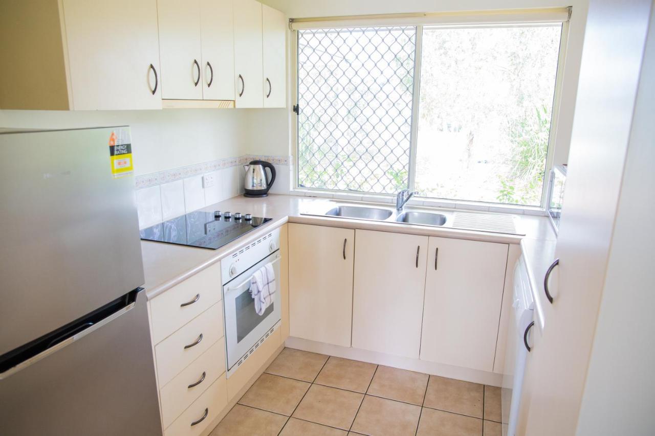 2 Bedroom Ground Level Villa In Tropical 4* Resort Noosaville Buitenkant foto